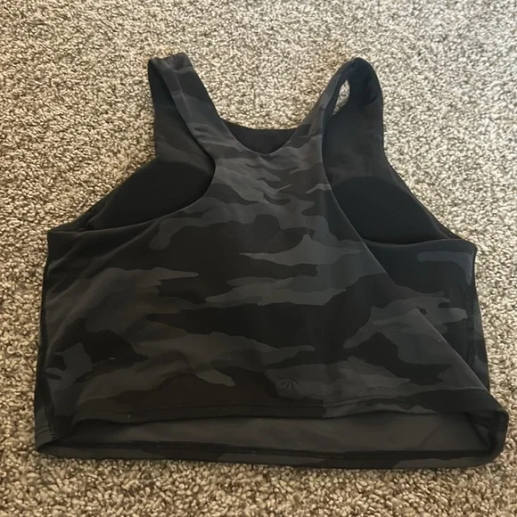 TWO Athleta conscious crop workout tank tops - Picture 4 of 13